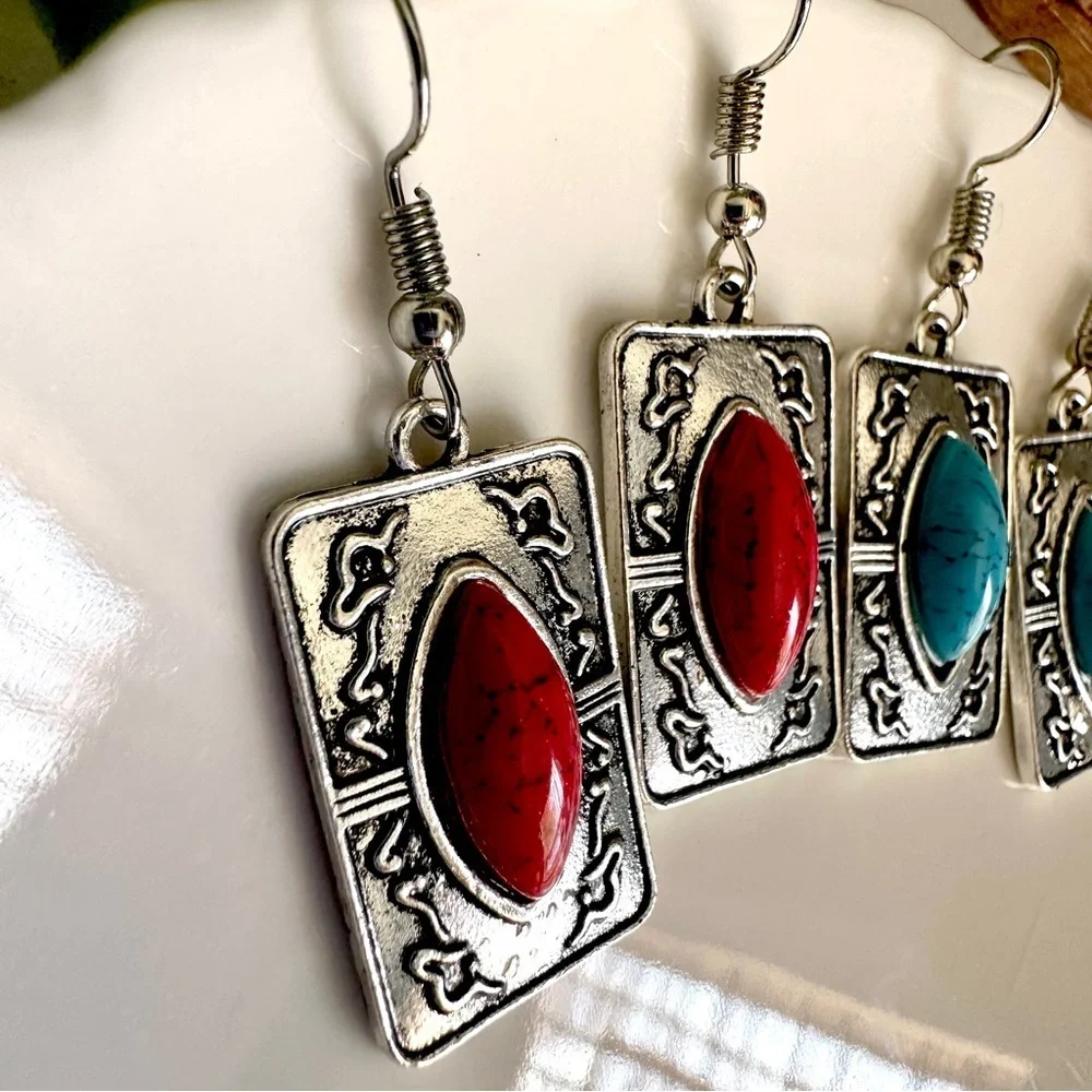 3/$22🩶 Pair Faux Turquoise & Red Stone Earrings Silver Southwestern Western